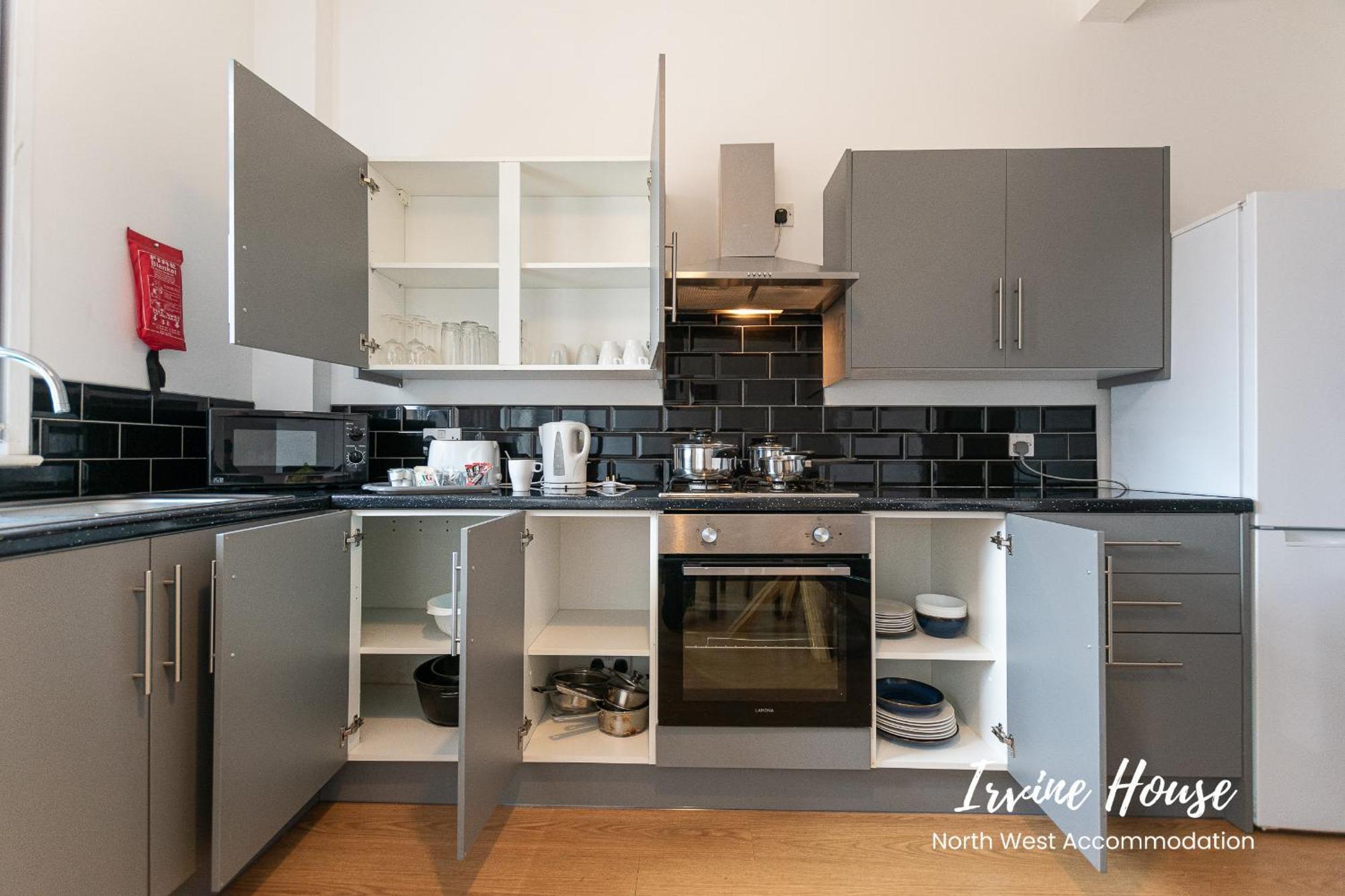 Irvine Contractor Accommodation Лей Экстерьер фото