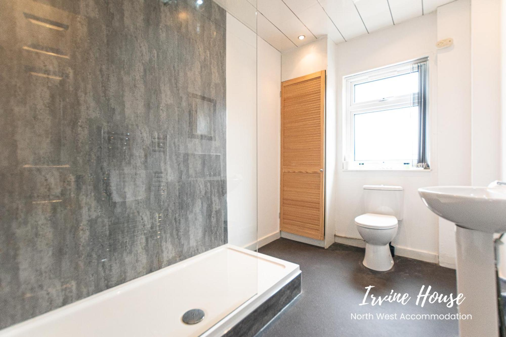 Irvine Contractor Accommodation Лей Экстерьер фото